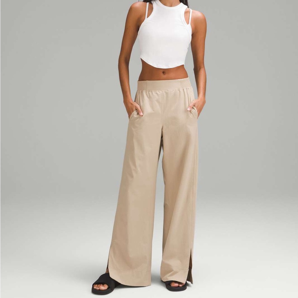Lululemon Woven Wide-Leg High-Rise Pant in Trench